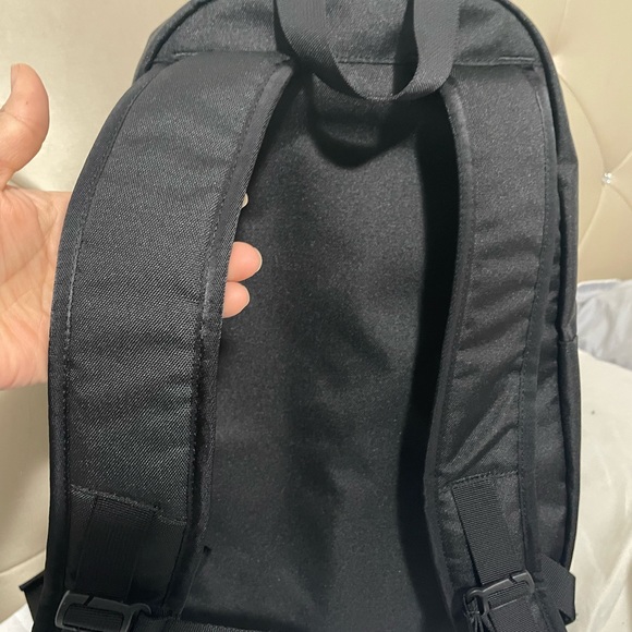 United by blue commuter backpack - Picture 8 of 13